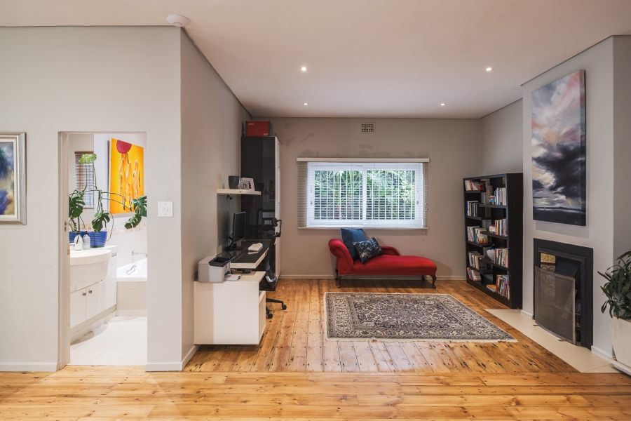 To Let 2 Bedroom Property for Rent in Green Point Western Cape